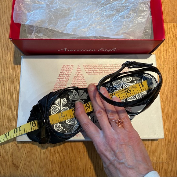 American Eagle By Payless Black Heels - Picture 9 of 10